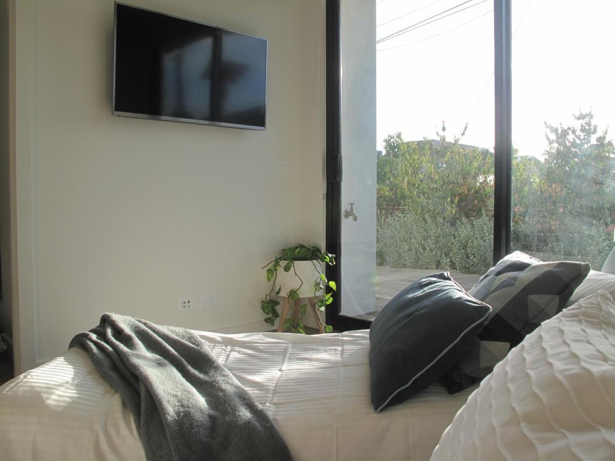 Modern 3 Bedroom Apt With Free Parking, Netflix, Wifi & Welcome Wine By Bnb Pro Melburne Exterior foto